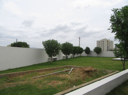 9) Gated Comunity Duplex Houses Project In Tirupati - Park.JPG